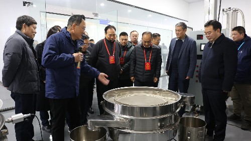 热烈欢迎驻卫辉新乡市人大代表莅临好色视频TV下载机械视察工作